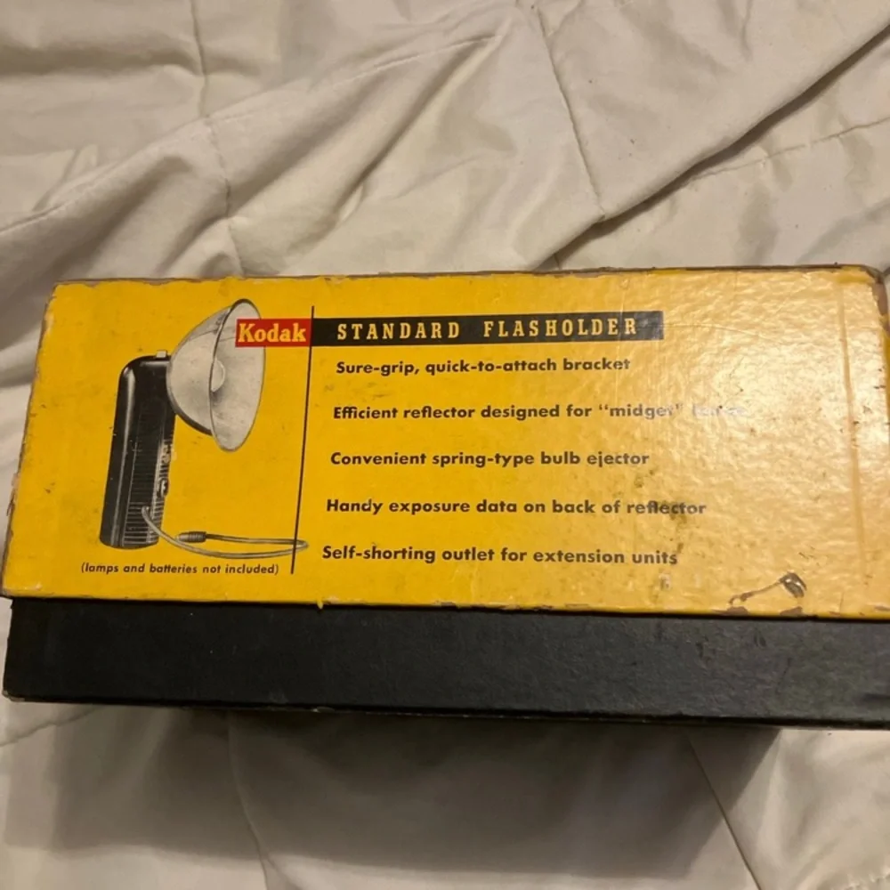 Vintage Kodak Standard Flasholder with Original Box & 2-Way Flashguard – 1940s–